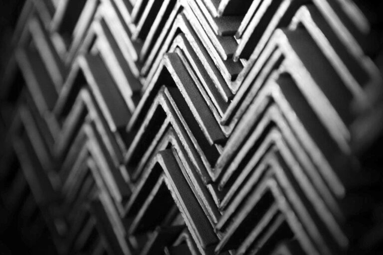 Çelik Yapıların Vazgeçilmez Elemanı: Köşebent Sistemleri ve Kullanım Alanları